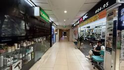 Lucky Plaza (D9), Shop House #628804611